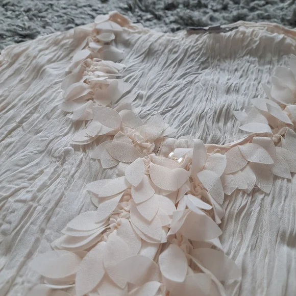 Miss Tee | Peach pink petal details button up women's blouse - Picture 11 of 12